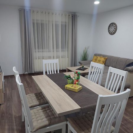 Apartman Danijela Otočac Exterior foto