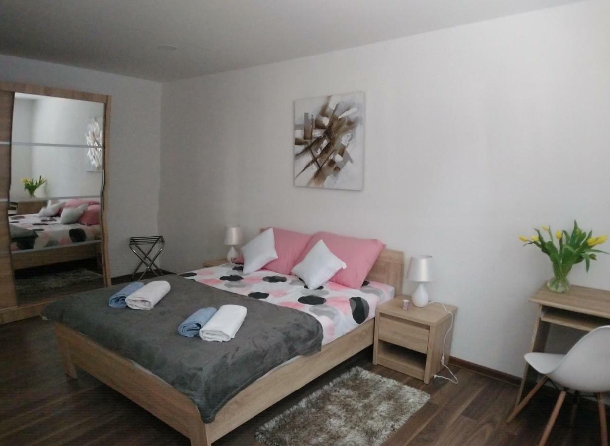 Apartman Danijela Otočac Exterior foto