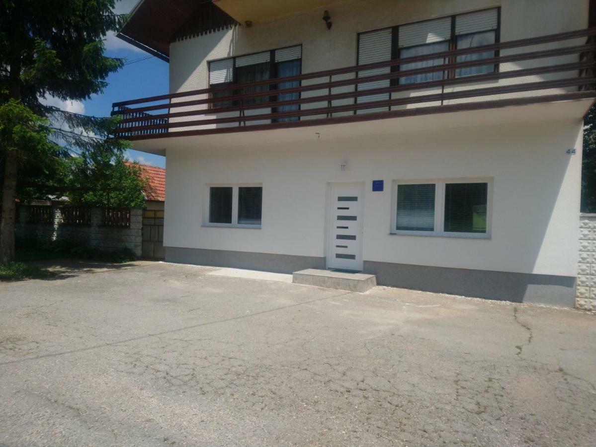 Apartman Danijela Otočac Exterior foto